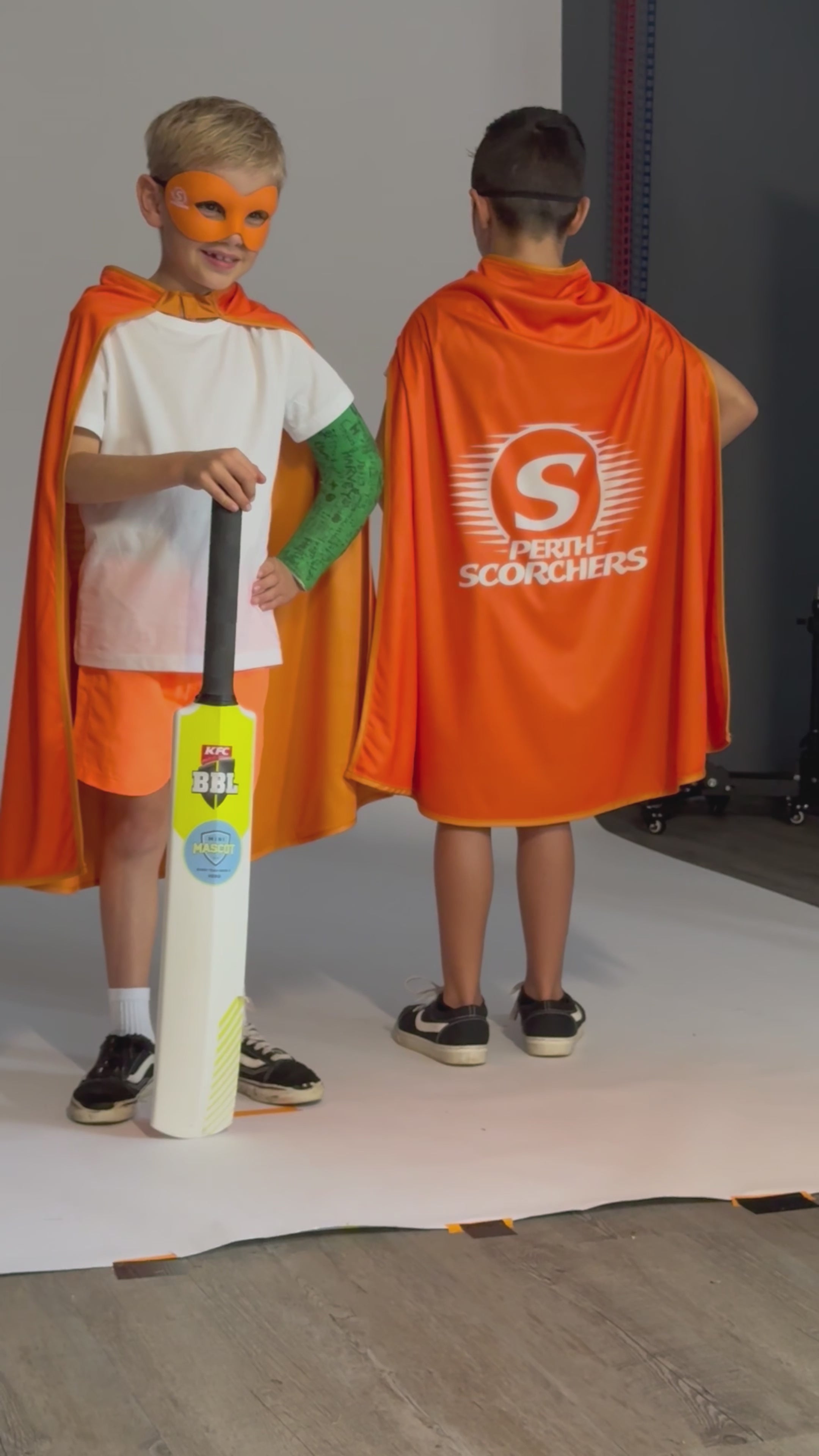 Perth Scorchers BBL Hero Supporter Pack - Official Mask & Cape Set